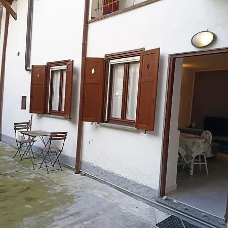 Casa Al Lago, Tapigliano, Nebbiuno, Cozy By Guestaly * Nebbiuno